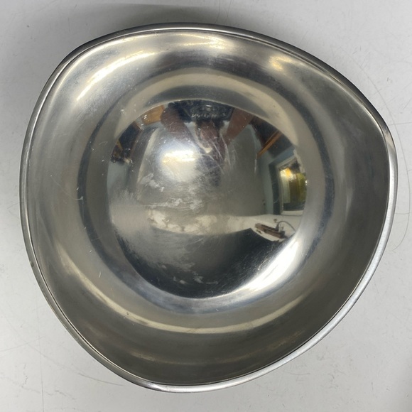 Nambé 527 Handmade Serving Bowl Tri Corner Dish Made of Aluminum Alloy Metal - Picture 4 of 11